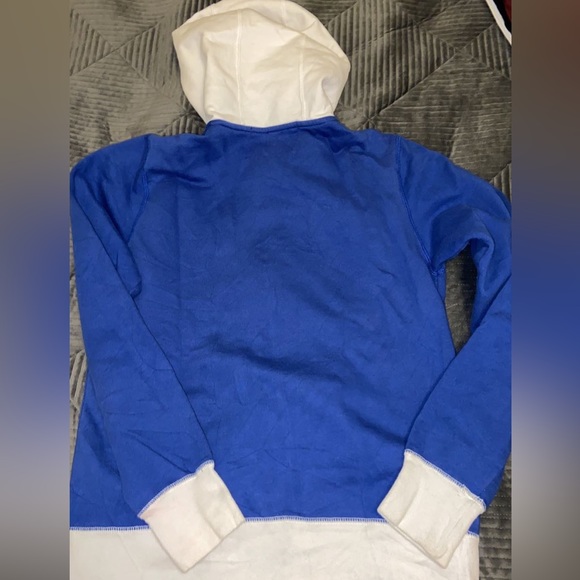 Roots Toronto maple leafs sweater - Picture 4 of 4